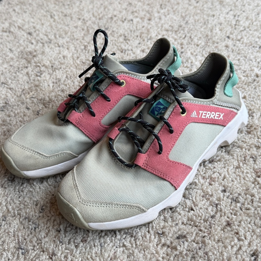 Adidas TERREX Trail Sneakers Sage Green & Pink Women Outdoor Hiking Shoes Size 8